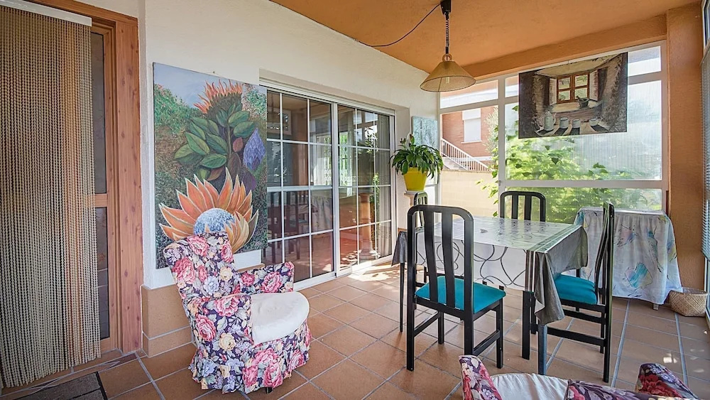 Tania House