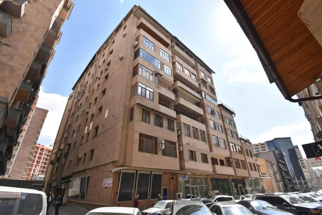 Teryan street, 4 bedrooms Luxury, Unique apartment TT888