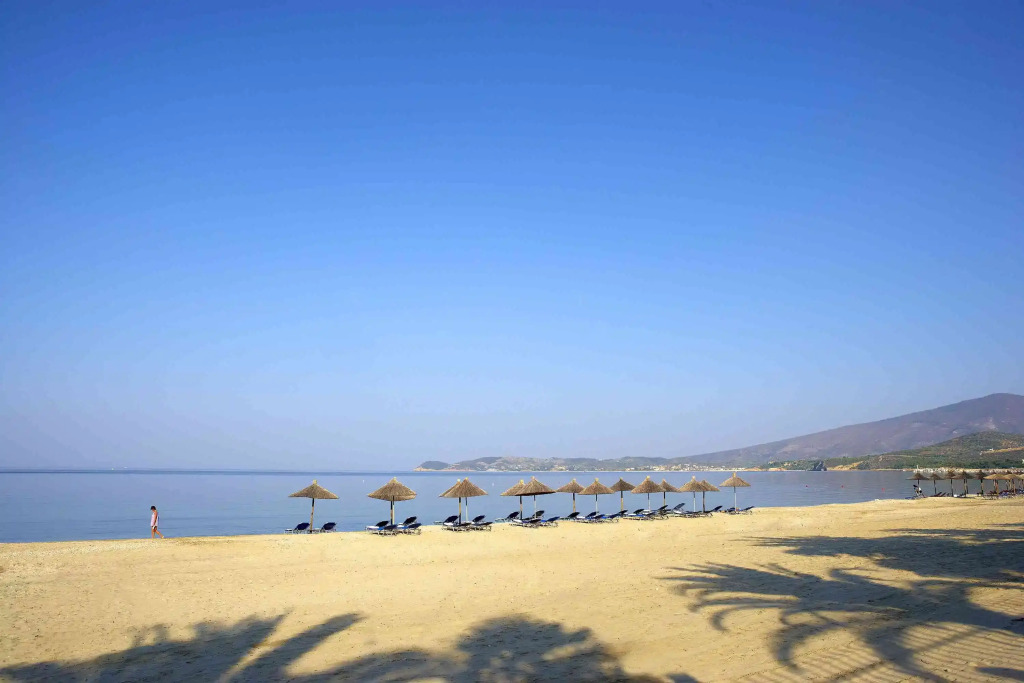 Kamari Beach Hotel