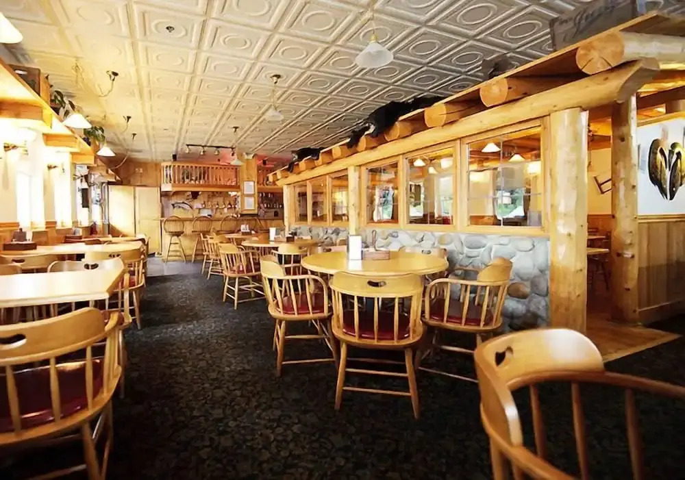 Frontier Suites Hotel in Juneau