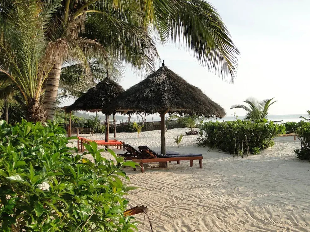 Pwani Silver Sand Beach Hotel