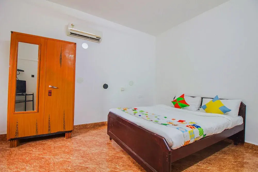 OYO 15757 Home Elegant Stay Calangute Beach