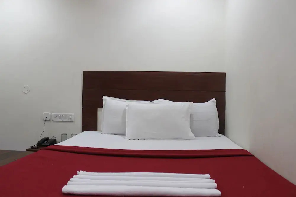 Hotel Neem Tree Hyderabad Airport