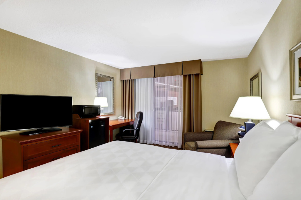 Holiday Inn Laval Montreal by IHG
