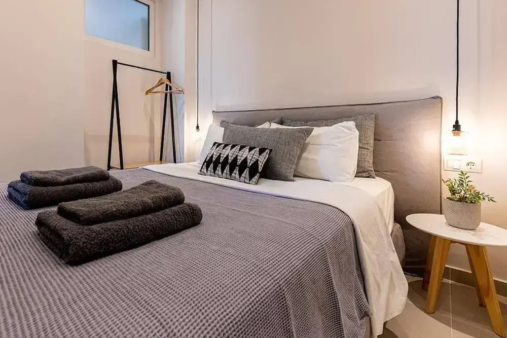 2br Suite White gea With Private Pool No01