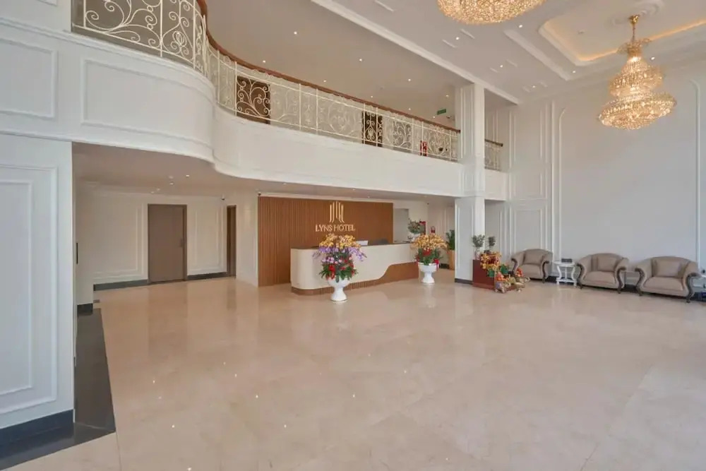 Lyns Hotel