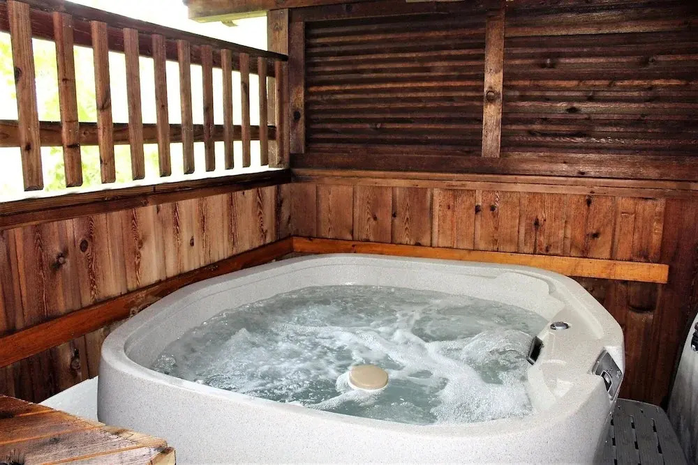 Honey Tree - Studio Cabin