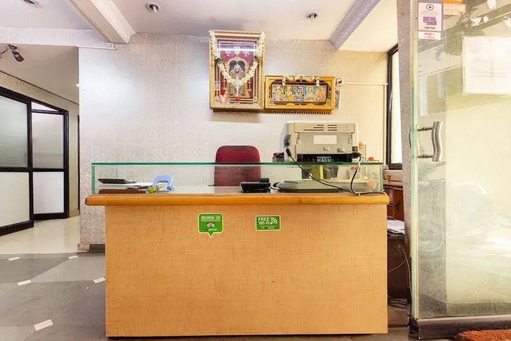 SPOT ON 47477 Hotel Maurya Paradise Inn