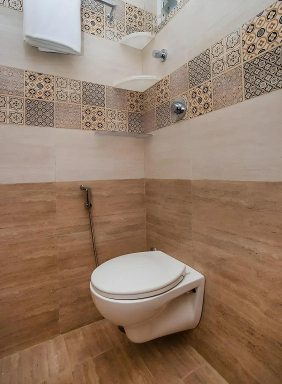 Hotel O Varcity Emerald Near Ragigudda Sri Prasanna Anjaneyaswamy Temple