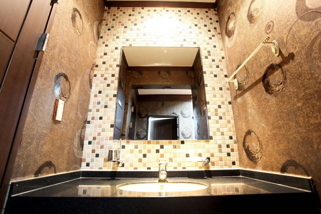 Luxury Hotel