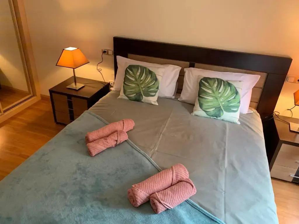 Apartamento Mota-2 Huca-Los Prados; Parking Y Wifi Gratis