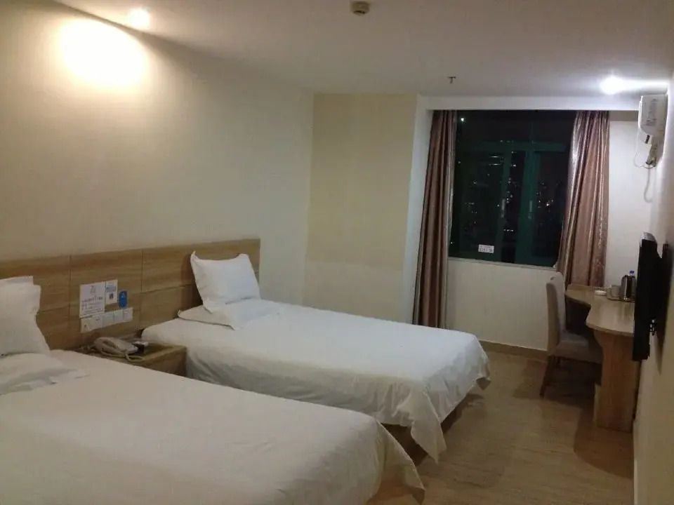 Hanting Express Shenzhen Hai Shang Shi Jie Zhao Shang Road Branch