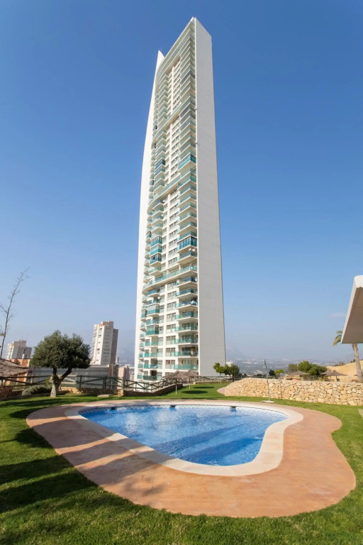 Skyscraper apartment with panoramic views - floor 38