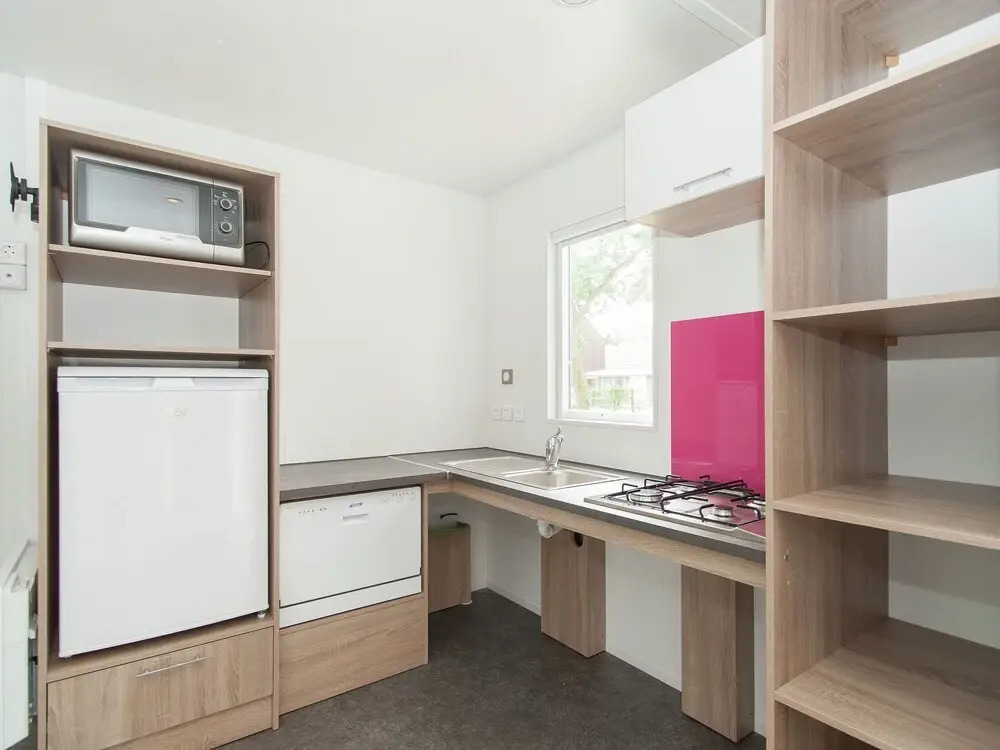 Nicely Furnished Chalet With Dishwasher, Close to North Sea