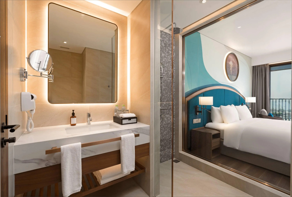 Wyndham Garden Sonasea Van Don