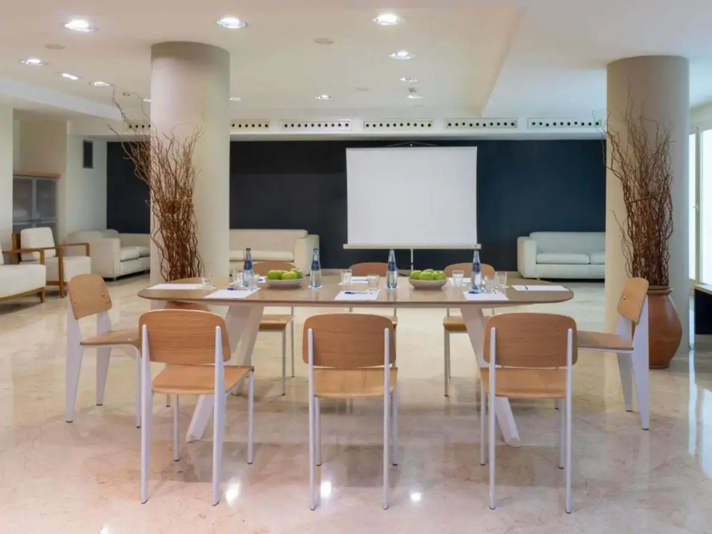 Ibis Styles Zaragoza Centro