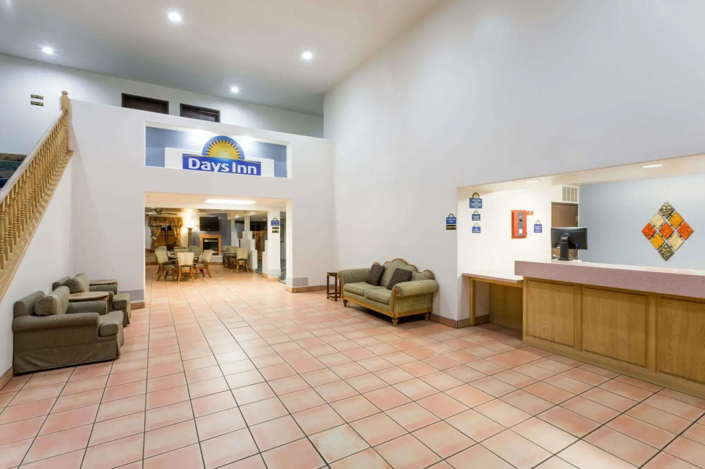 Days Inn by Wyndham Benson