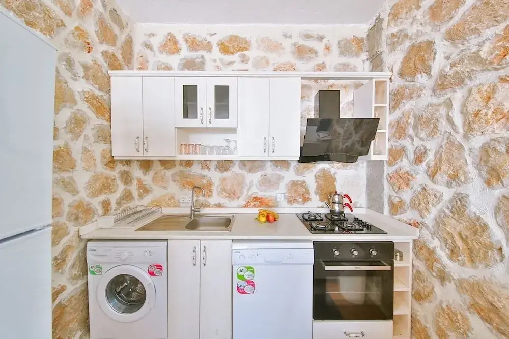 Villa Stone 2