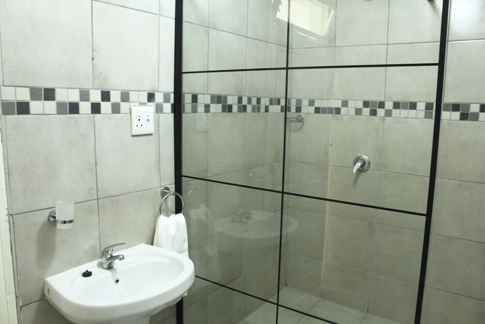 Lovely 1-bed Apartment in Sandton