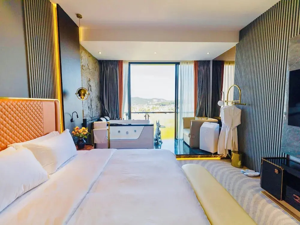New Century Dalat Hotel