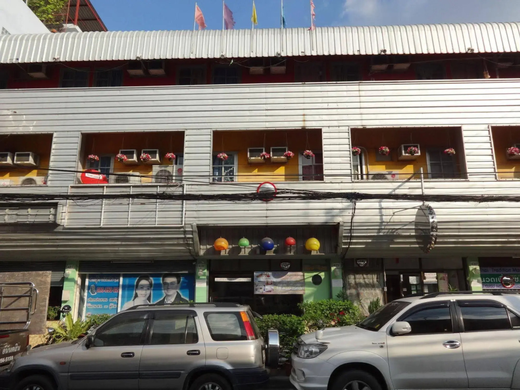 OYO 568 Art Hotel Hua Lamphong - Hostel