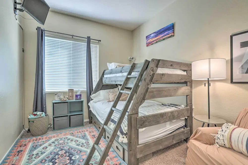 Near Golf & Spring Training: Goodyear Home w/ Pool