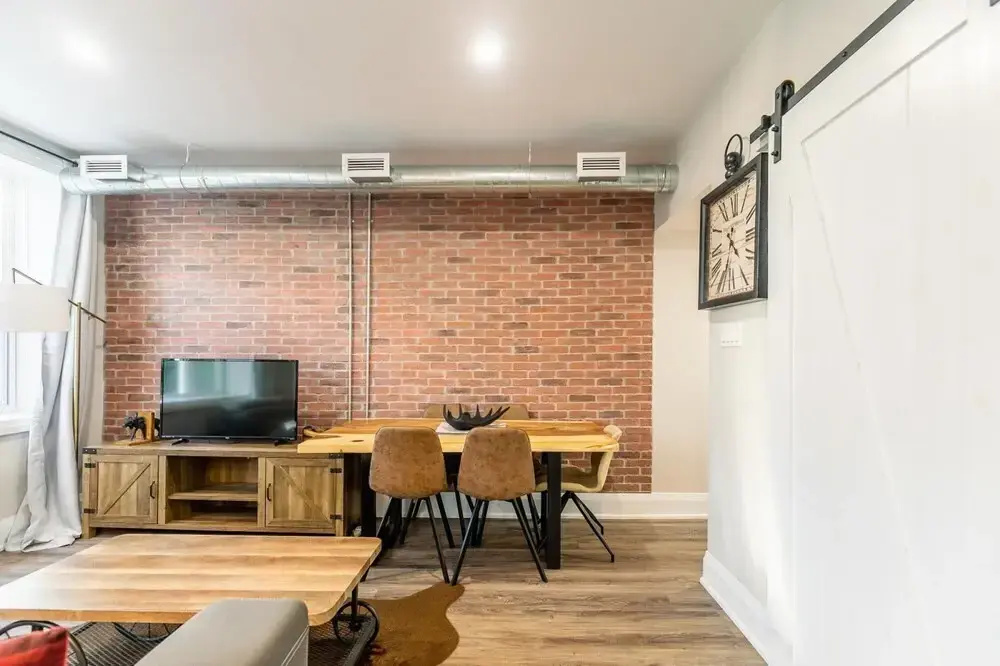 Canadian Style 2Br Loft