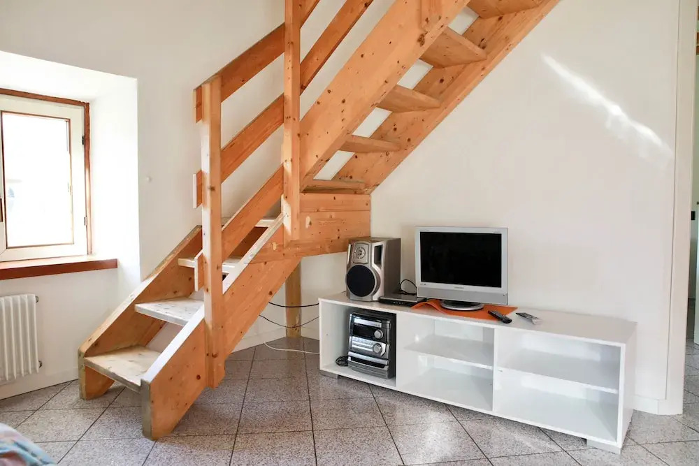 Tall Tree Apartment