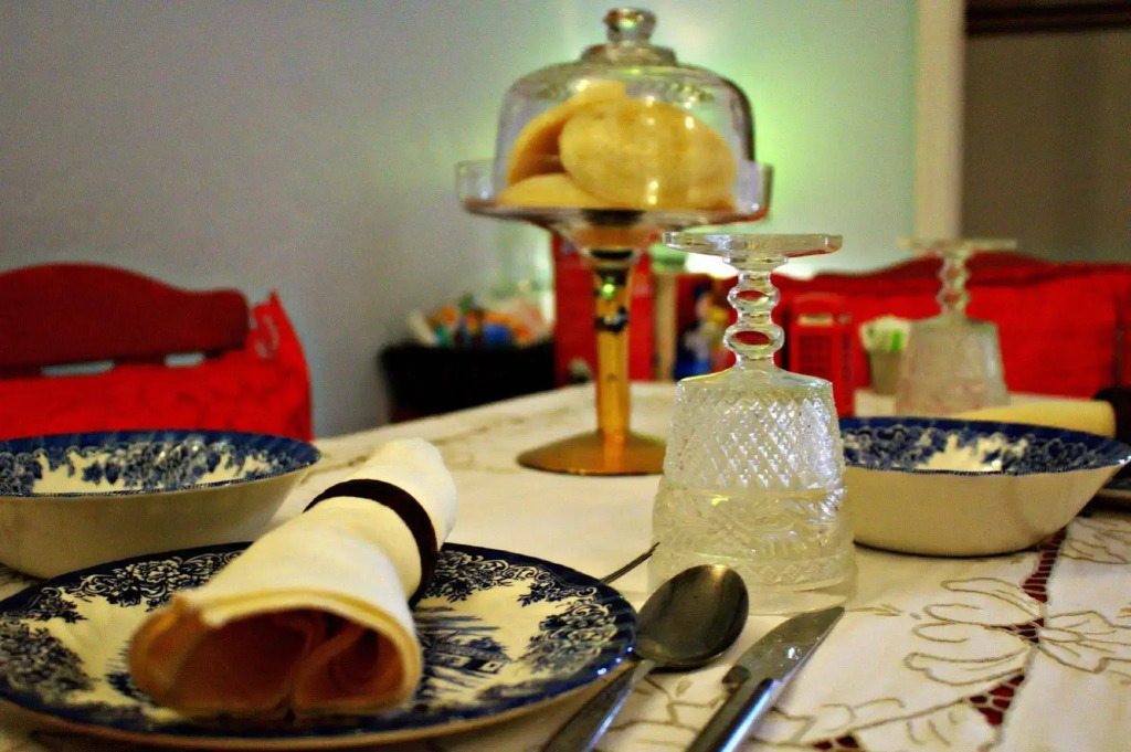 Little English Guesthouse Bed and Breakfast