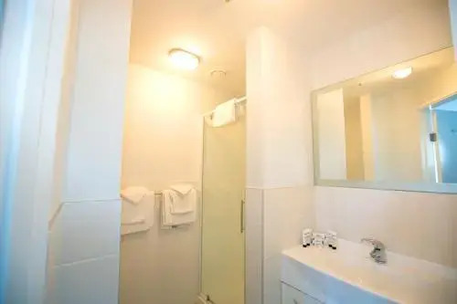 Triton Suites Motel