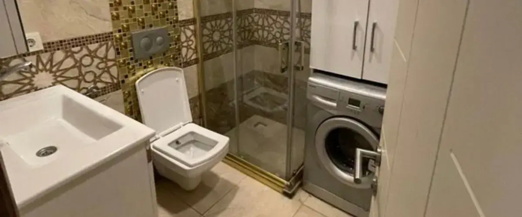 Mutlu Flat