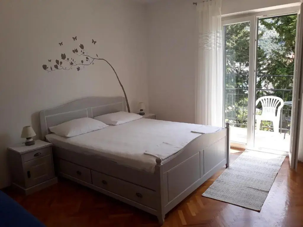 Rooms Sentic