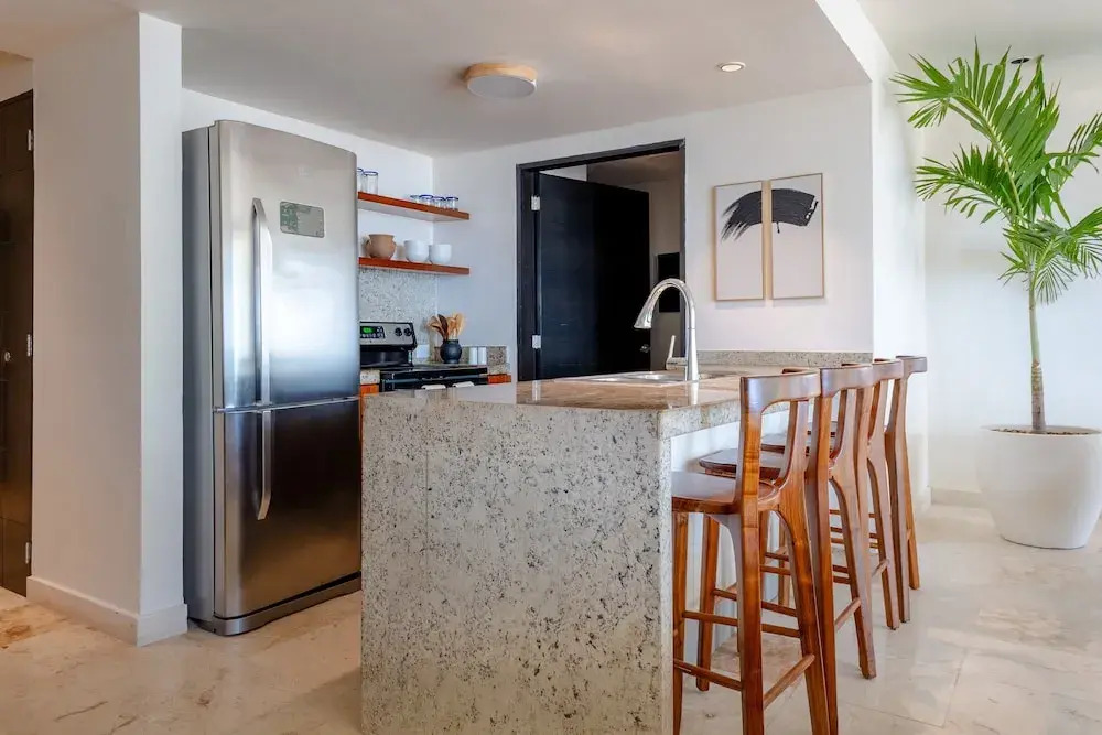 Elements 124 - No Ota 2 Bedroom Condo by RedAwning