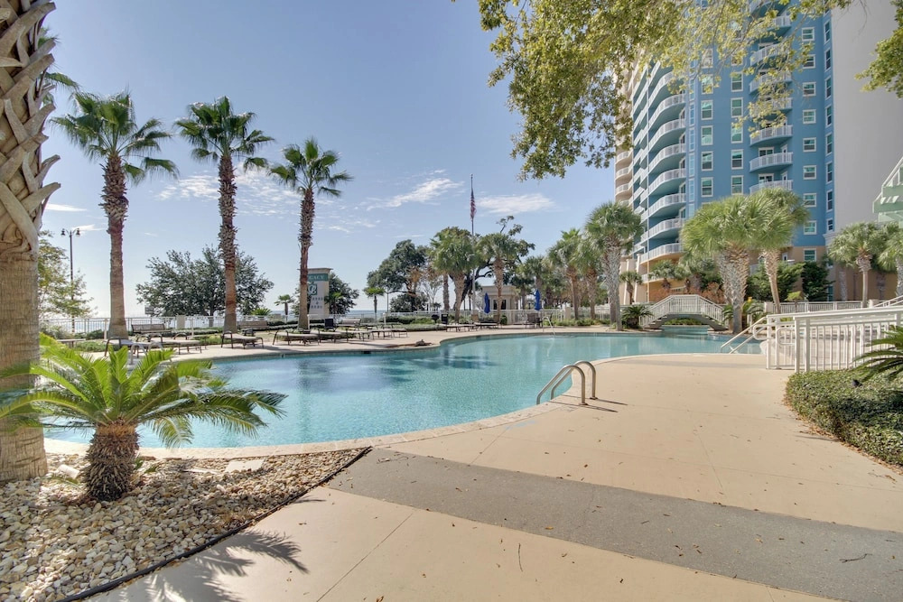 Gulfport Condo With Views: Walk to Beach