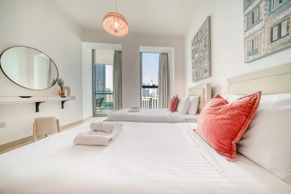Trendy 2BR Downtown Apt Steps From Burj Khalifa