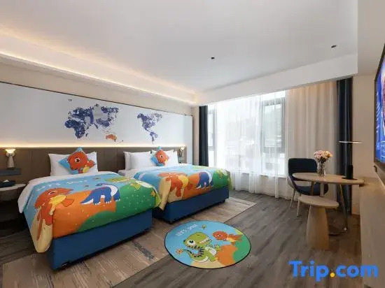 Kyriad Hotel (Kaifeng Qingming Riverside Park Drum Tower Night Market Branch)