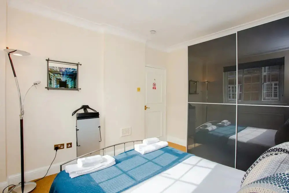 2 Bedroom West End Apartment Close To Regent's Park