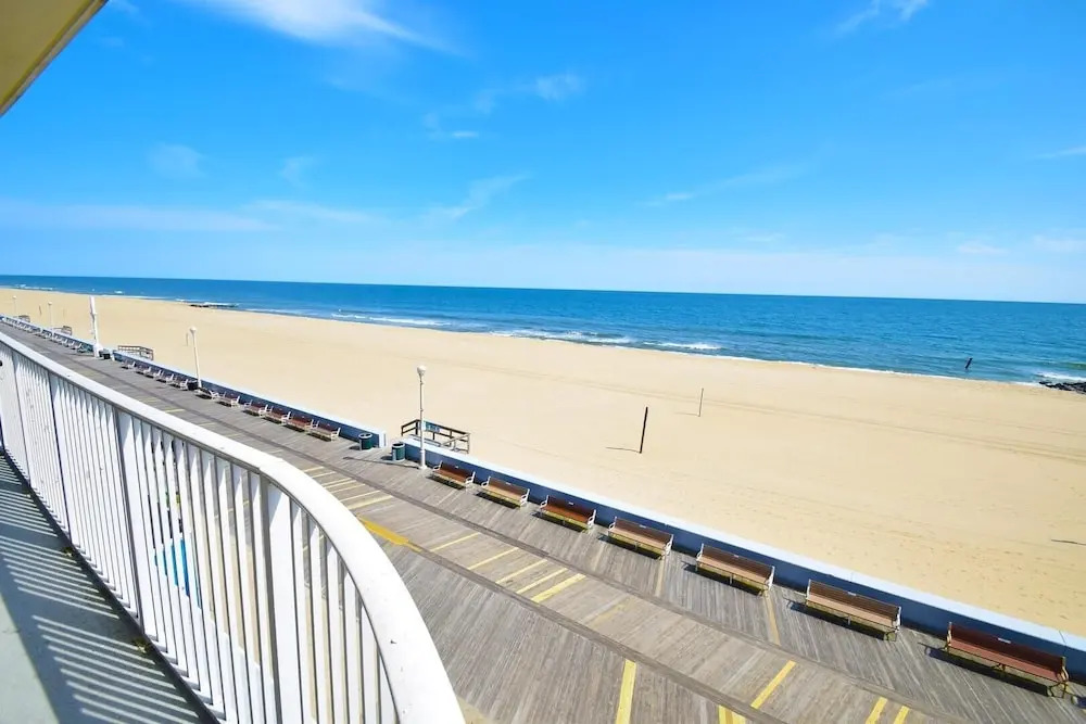 Ocean's Edge 403 3 Bedroom Condo by RedAwning