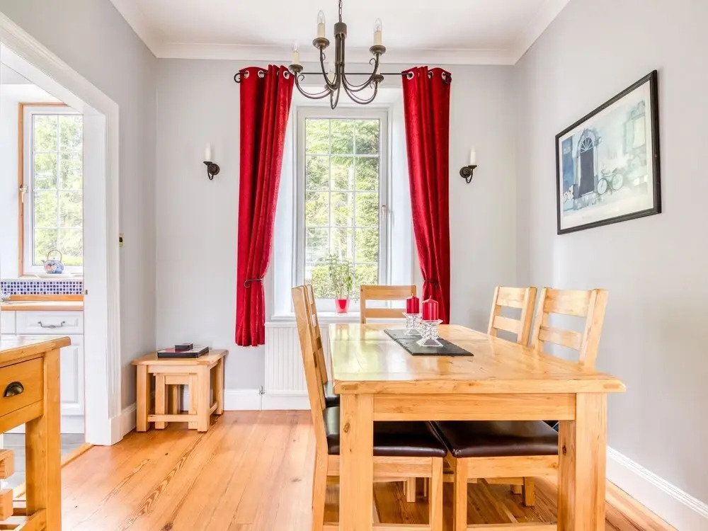 Quaint Holiday Home in Inverurie near Castle Fraser