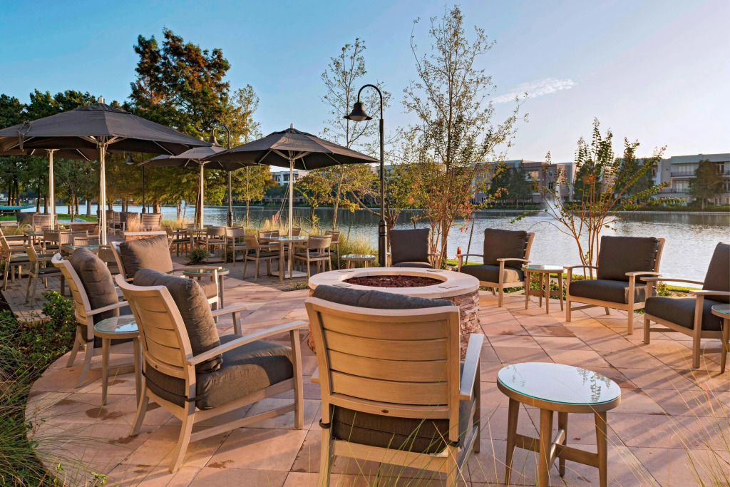 Courtyard by Marriott Houston Sugar Land/Lake Pointe