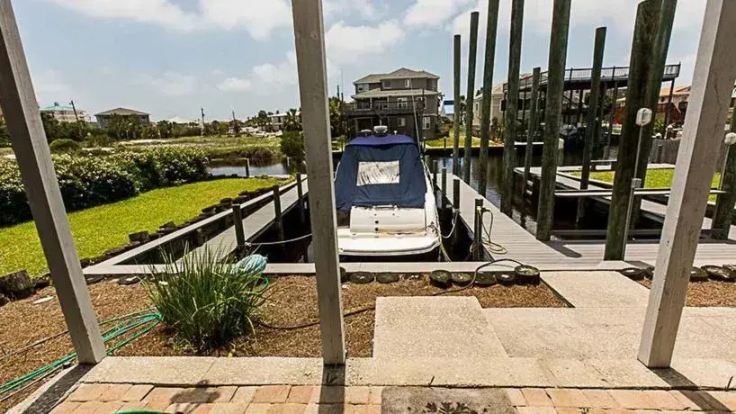 Destin Vacation Homes by Holiday Isle