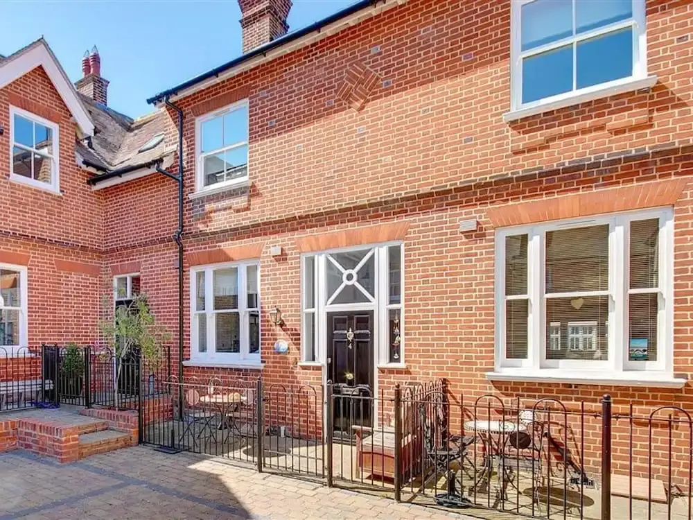 Delightful holiday home in Southwold with Garden