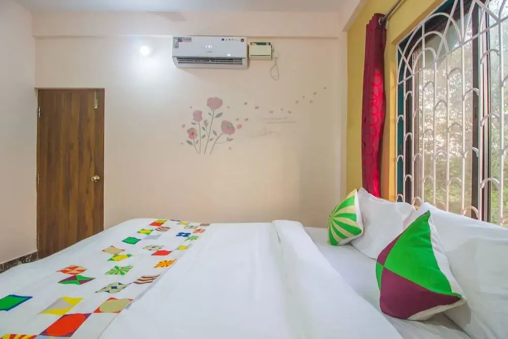 OYO 19350 Home Spacious 1BHK Candolim