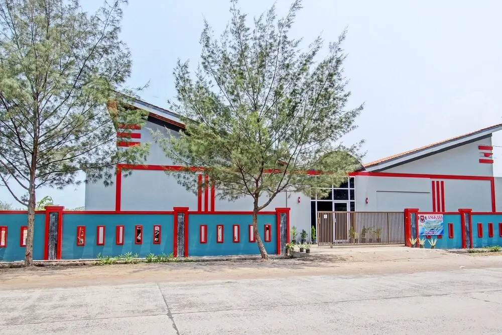 Capital O 93244 Angkasa Inn