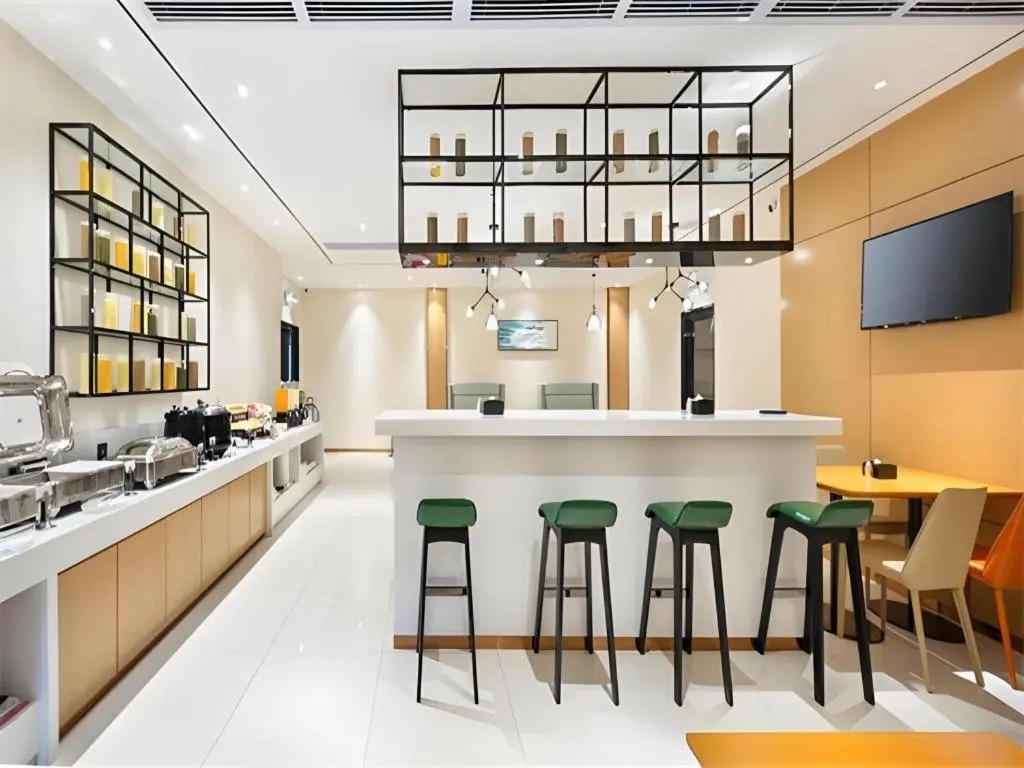 City Comfort Inn (Haikou Xiuying District Wanda Plaza)