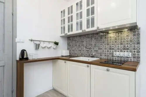 Bently Apartments I