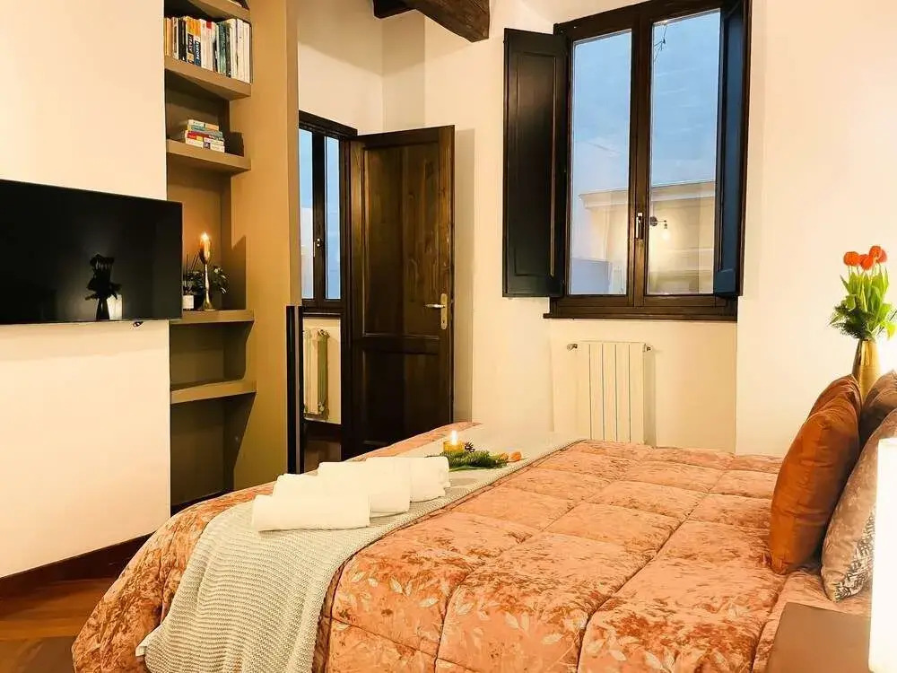 SJR Luxury Apartment Trevi Fountain