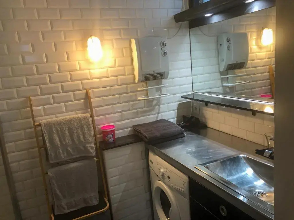 Appartement INTRAMUROS RARE T2 Paisible avec terrasse privée et Climatisation