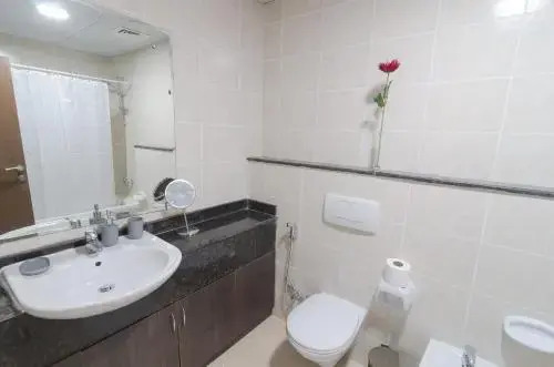 Al Ashrafia Holiday Home - 2 BDR Marina Pinnacle Tiger