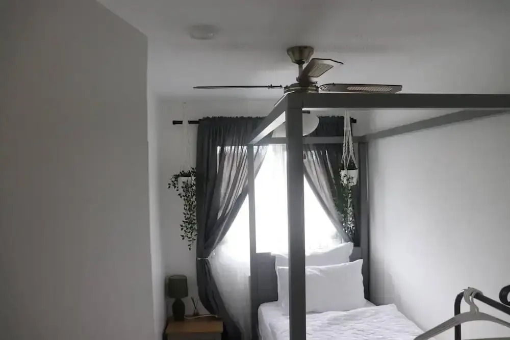 Immaculate 2-bed Apartment in Dagenham